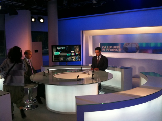 Passage sur France24 pour le Facebook book Passage sur France24 pour le Facebook book