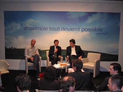 Réunion de bloggeurs au QG de Sarko Réunion de bloggeurs au QG de Sarko