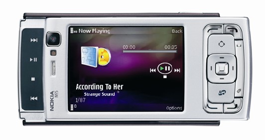 Nokia N95 : le téléphone finlandais aux faux airs de couteau suisse Nokia N95 : le téléphone finlandais aux faux airs de couteau suisse